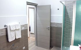 Le Mirage Boutique II